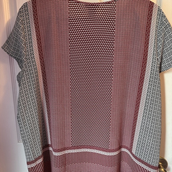 Ann Taylor Women’s top Size Large - Picture 2 of 4